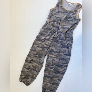 Walking in Sunshine Girls Camo Jumper